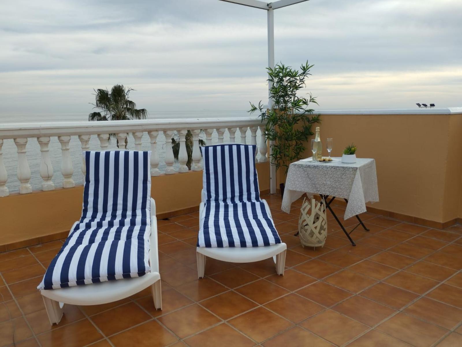 Apartamentos Playacala La Cala Del Moral ภายนอก รูปภาพ